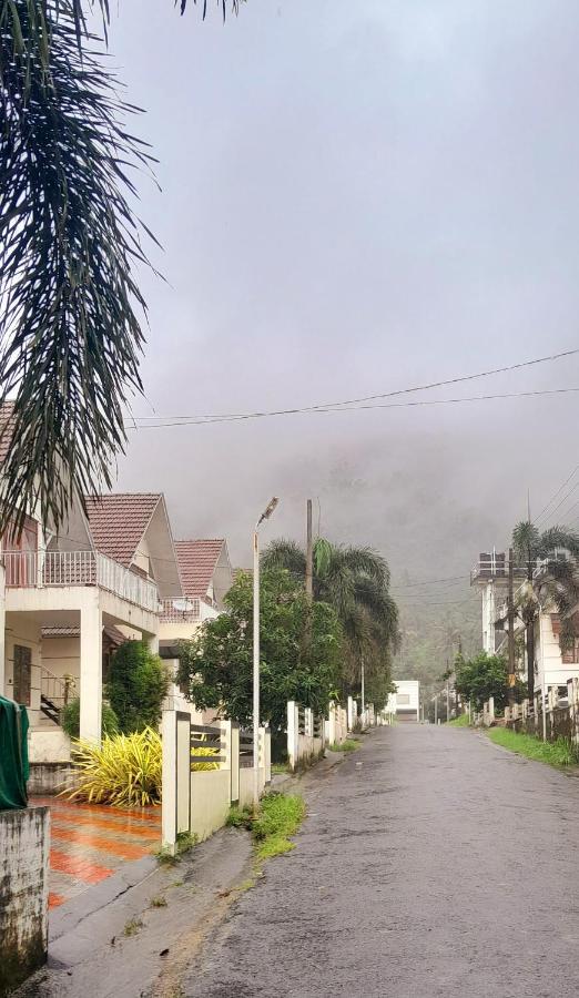 Skyview Villa Athirappilly Esterno foto