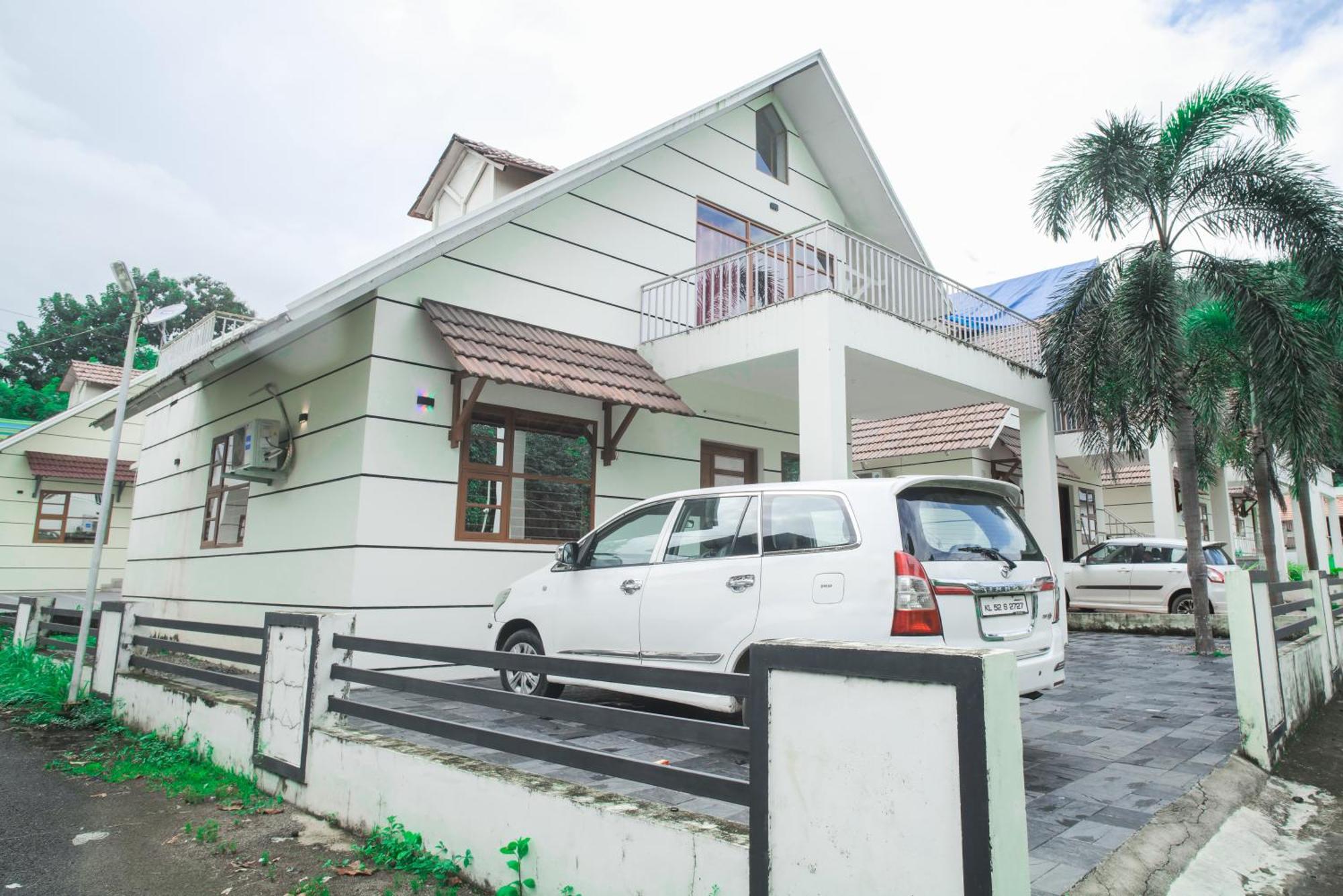 Skyview Villa Athirappilly Esterno foto